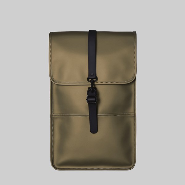 RAINS SP22 BACKPACK METALLIC MIST 